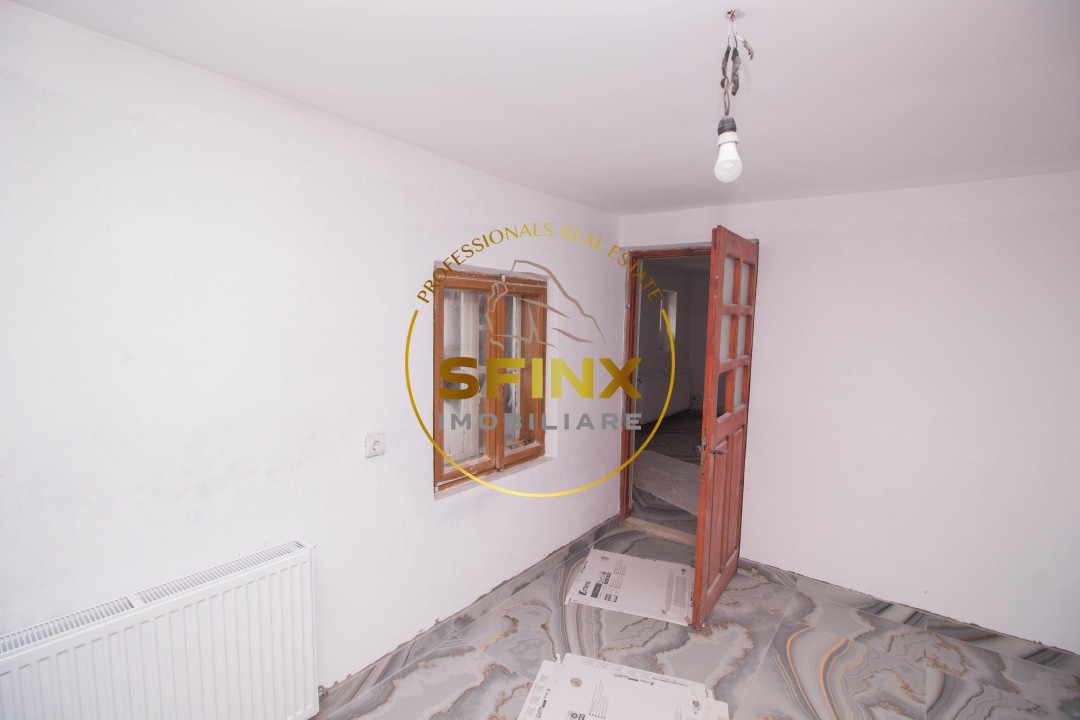 Casa de vanzare in Poiana Tapului – vedere la munte, renovata