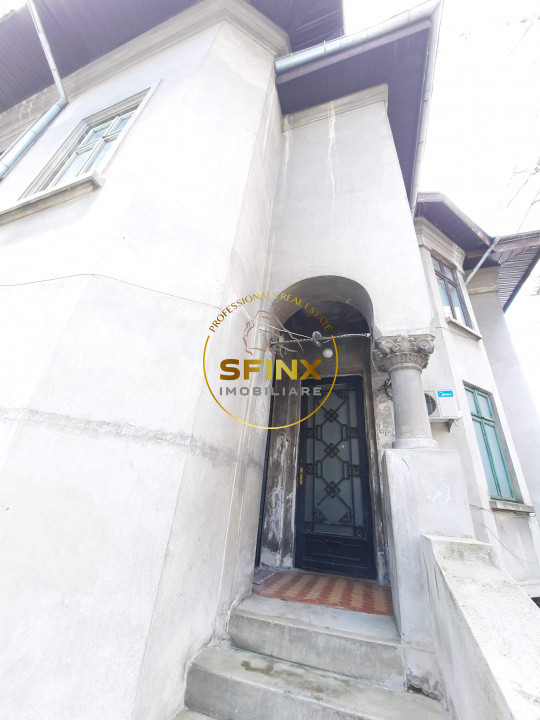 Parc Cismigiu, vanzare apartament 4 camere in vila interbelica