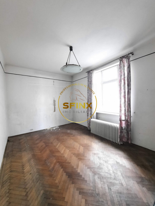 Parc Cismigiu, vanzare apartament 4 camere in vila interbelica
