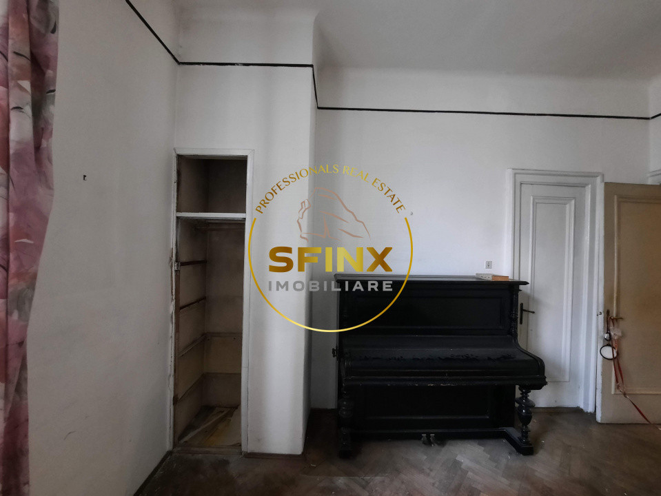 Parc Cismigiu, vanzare apartament 4 camere in vila interbelica