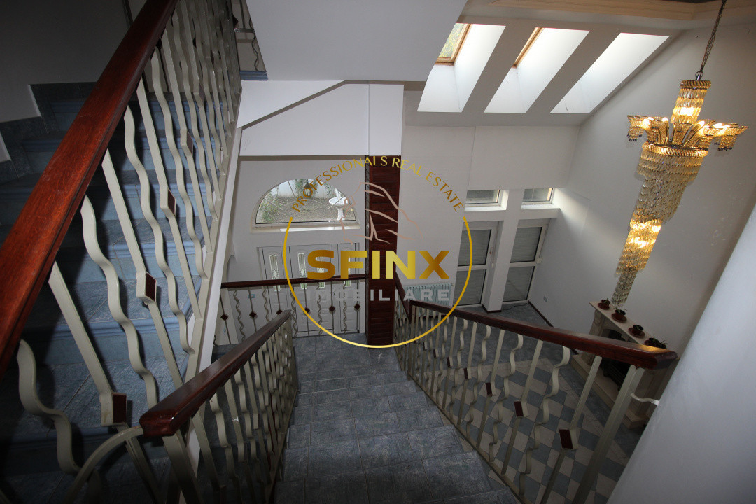 Vila impunatoare cu iesire la lac, Peris 