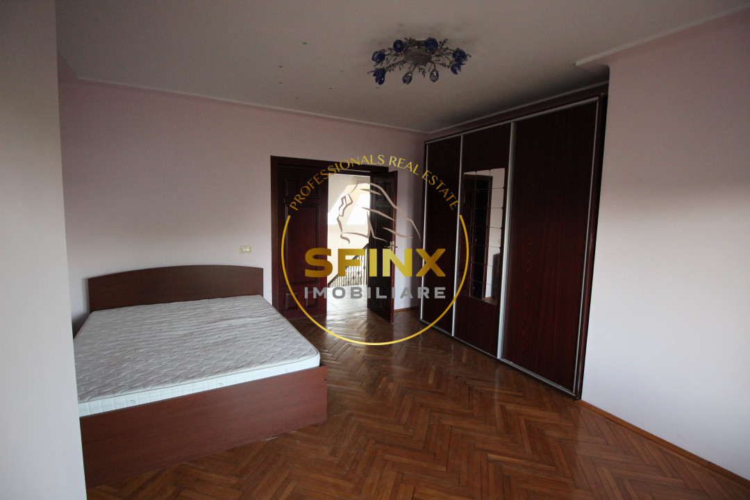 Vila impunatoare cu iesire la lac, Peris 