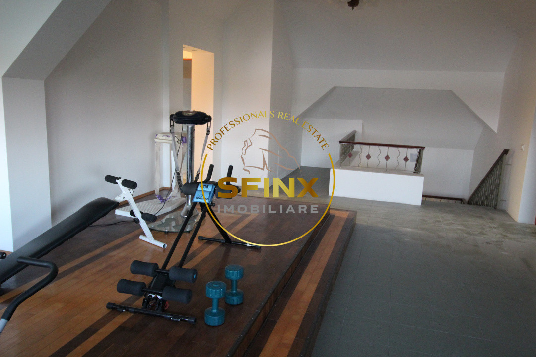 Vila impunatoare cu iesire la lac, Peris 