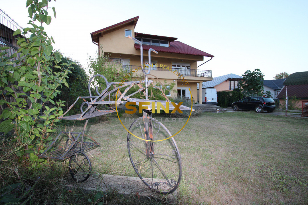 Vila impunatoare cu iesire la lac, Peris 