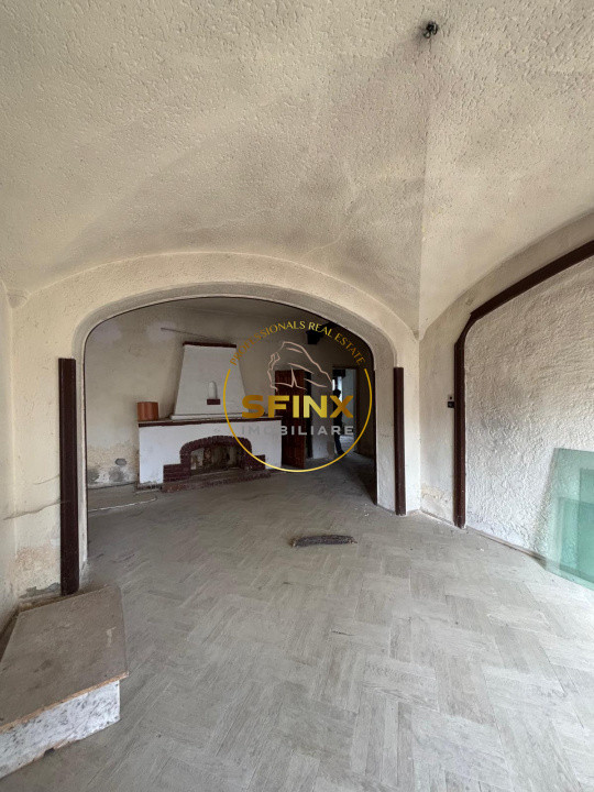 Sinaia, vila interbelica somptuoasa, necesita renovare, oportunitate