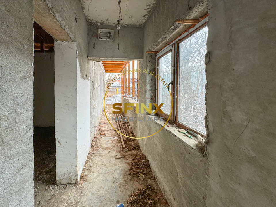 Casa la rosu | teren 298 mp | Salaj