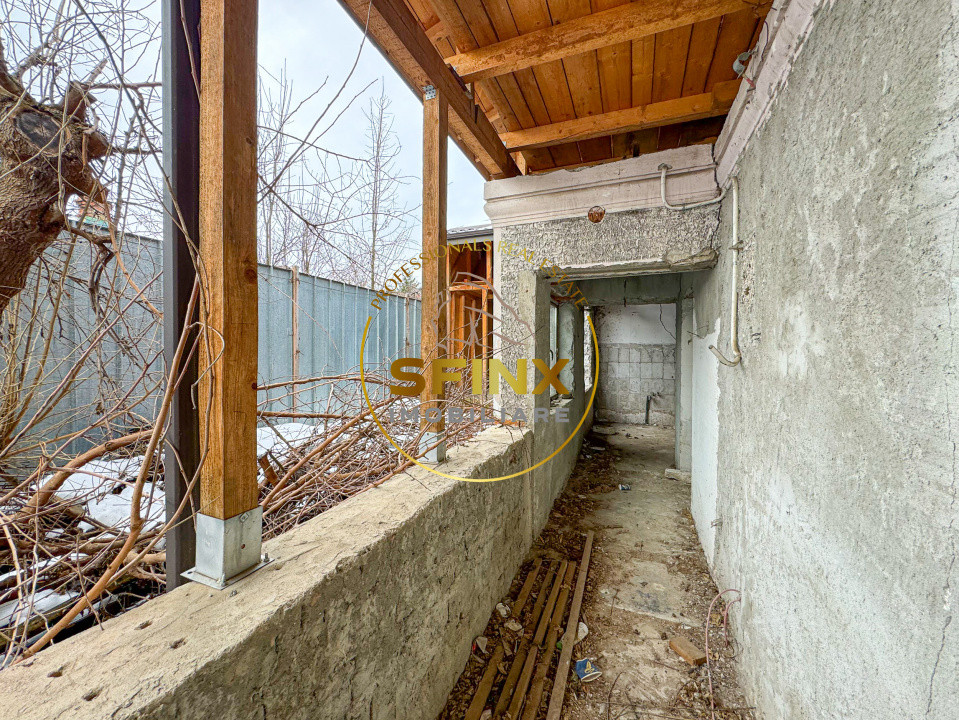 Casa la rosu | teren 298 mp | Salaj