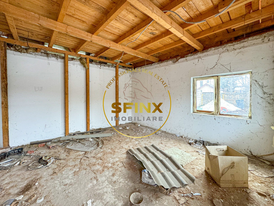 Casa la rosu | teren 298 mp | Salaj