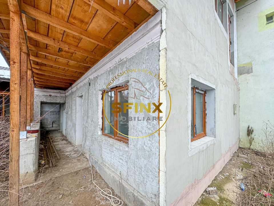 Casa la rosu | teren 298 mp | Salaj