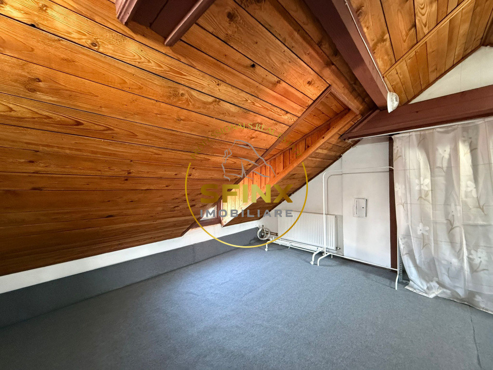 Casa 4 camere/ Piata Alba Iulia / curte/ terasa / centrala