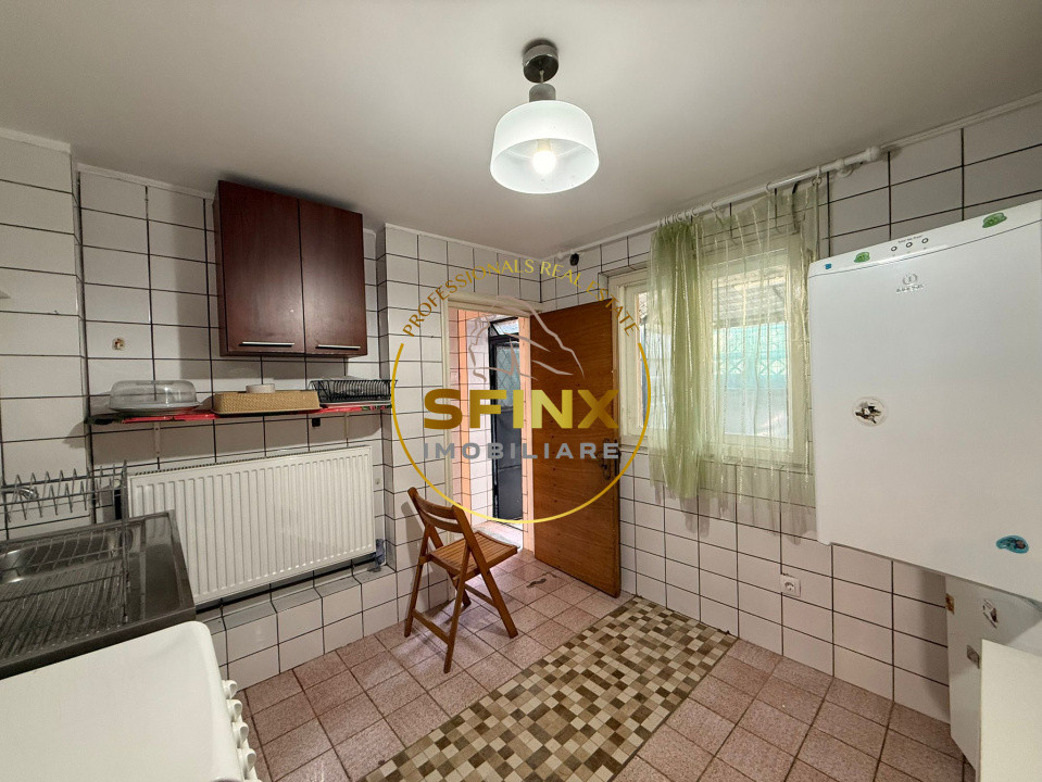 Casa 4 camere/ Piata Alba Iulia / curte/ terasa / centrala