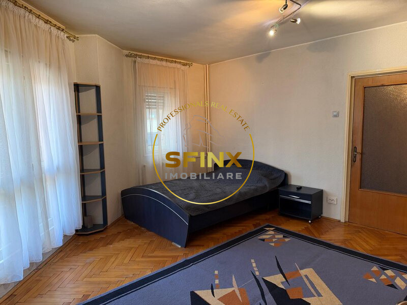 Garsoniera spatioasa | Bulevardul Decebal | 50mp