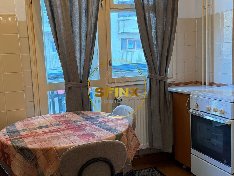 Garsoniera spatioasa | Bulevardul Decebal | 50mp