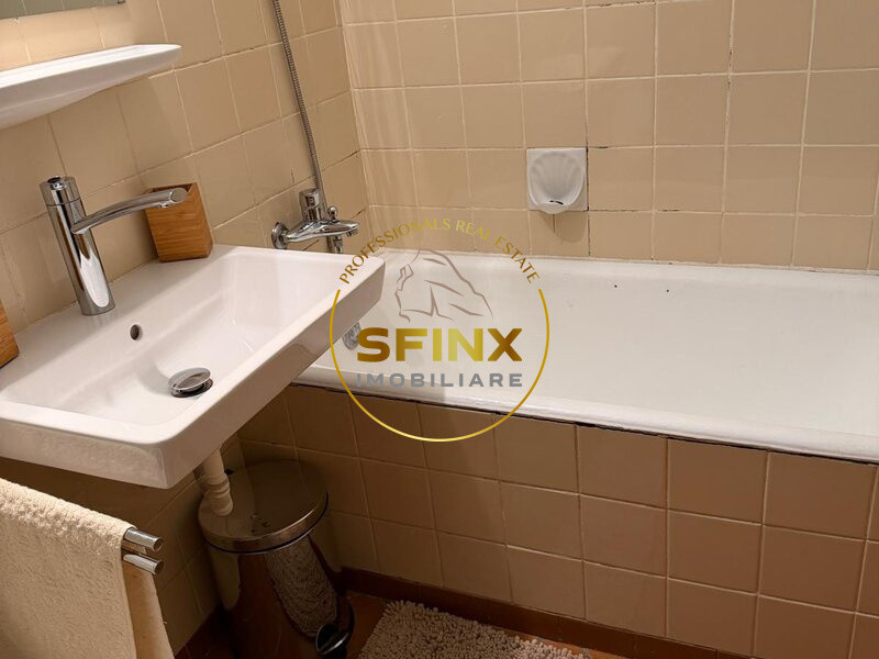 Garsoniera spatioasa | Bulevardul Decebal | 50mp