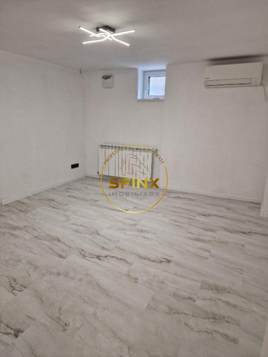 Piata Romana, duplex 5 camere in vila renovata integral, pentru birou