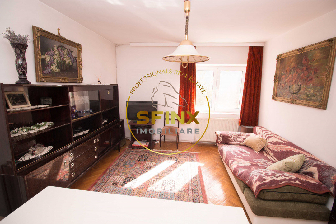 Apartament 4 camere cu scara interioara si garaj zona centrala