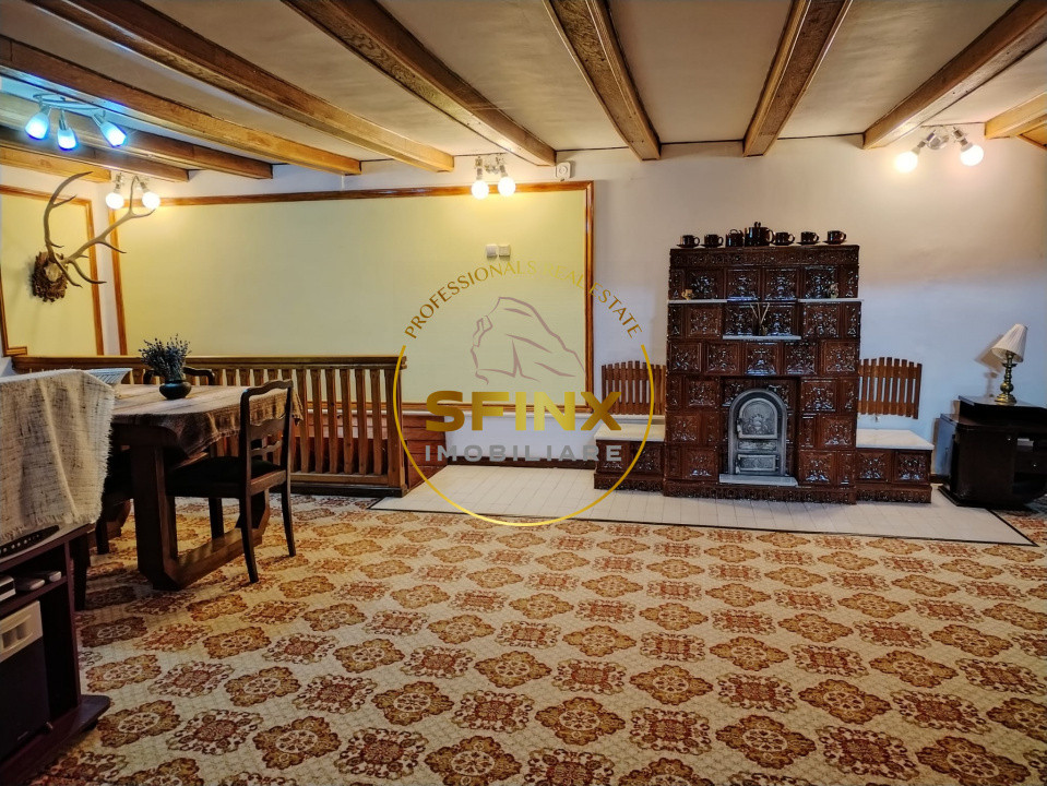 Apartament 4 camere cu scara interioara si garaj zona centrala