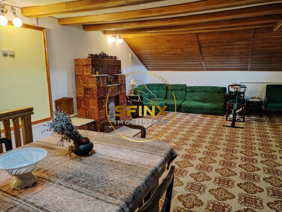 Apartament 4 camere cu scara interioara si garaj zona centrala