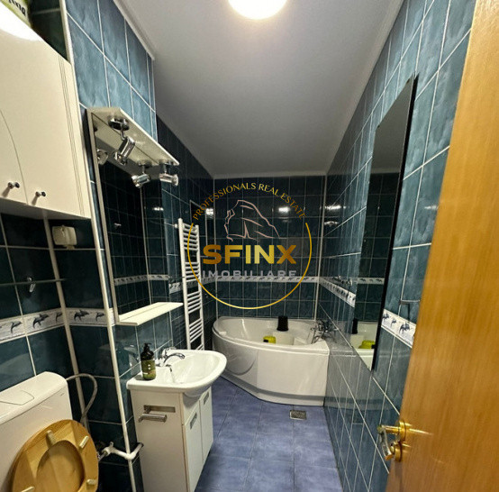 3 camere B-dul Unirii/ Tribunal/ 69 mp/ bloc 90/ centrala/ birou/ rezidenta