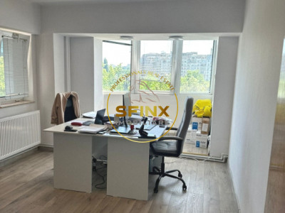 3 camere B-dul Unirii/ Tribunal/ 69 mp/ bloc 90/ centrala/ birou/ rezidenta