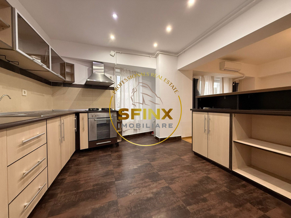 4 camere | Casa Poporului | Izvor | Vedere mixta