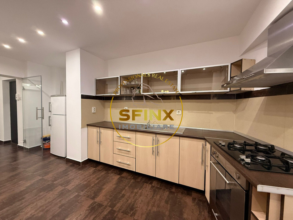 4 camere | Casa Poporului | Izvor | Vedere mixta