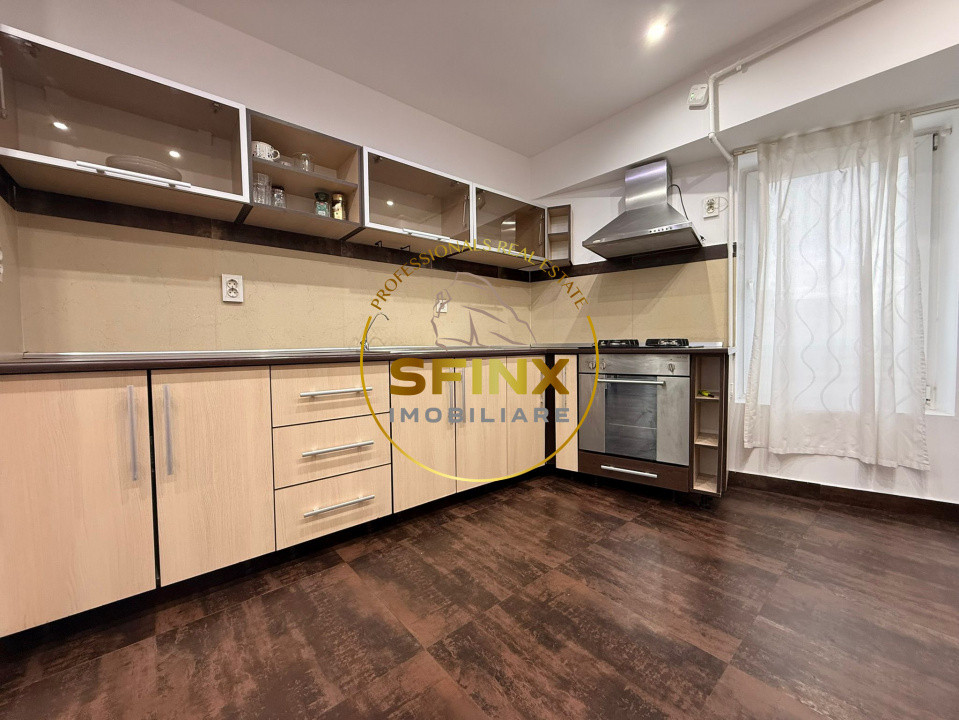 4 camere | Casa Poporului | Izvor | Vedere mixta