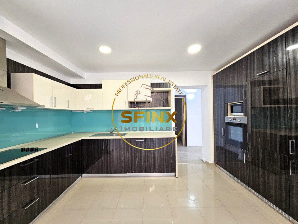 Baneasa Residential Park, 5 bedroom villa with large courtyard, parking, garage