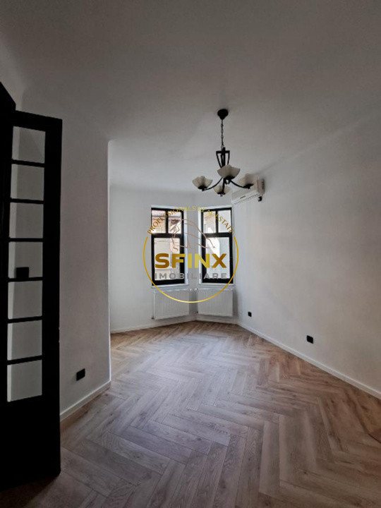 Dorobanti Capitale, birou elegant in parter de vila interbelica renovata