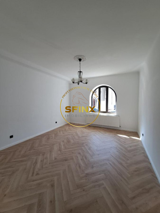 Dorobanti Capitale, birou elegant in parter de vila interbelica renovata