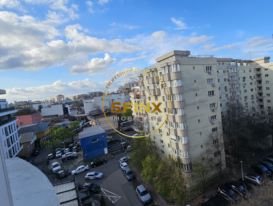 3 camere  Piata Alba Iulia/ Decebal/ bloc 92/ decomandat/ 2 bai/ 2 balcoane