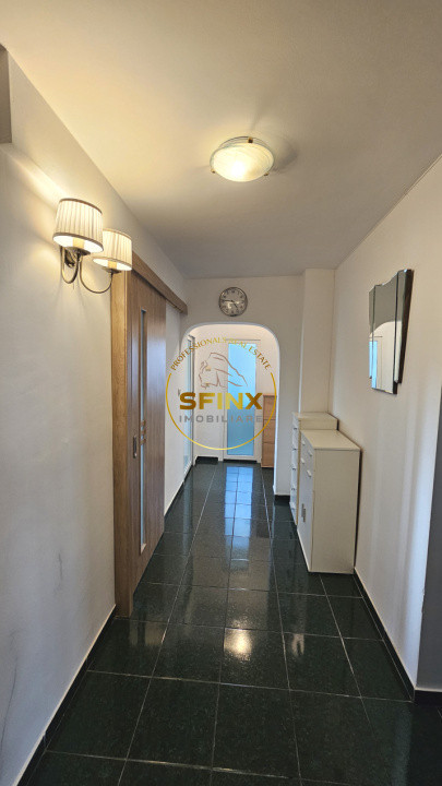 3 camere  Piata Alba Iulia/ Decebal/ bloc 92/ decomandat/ 2 bai/ 2 balcoane