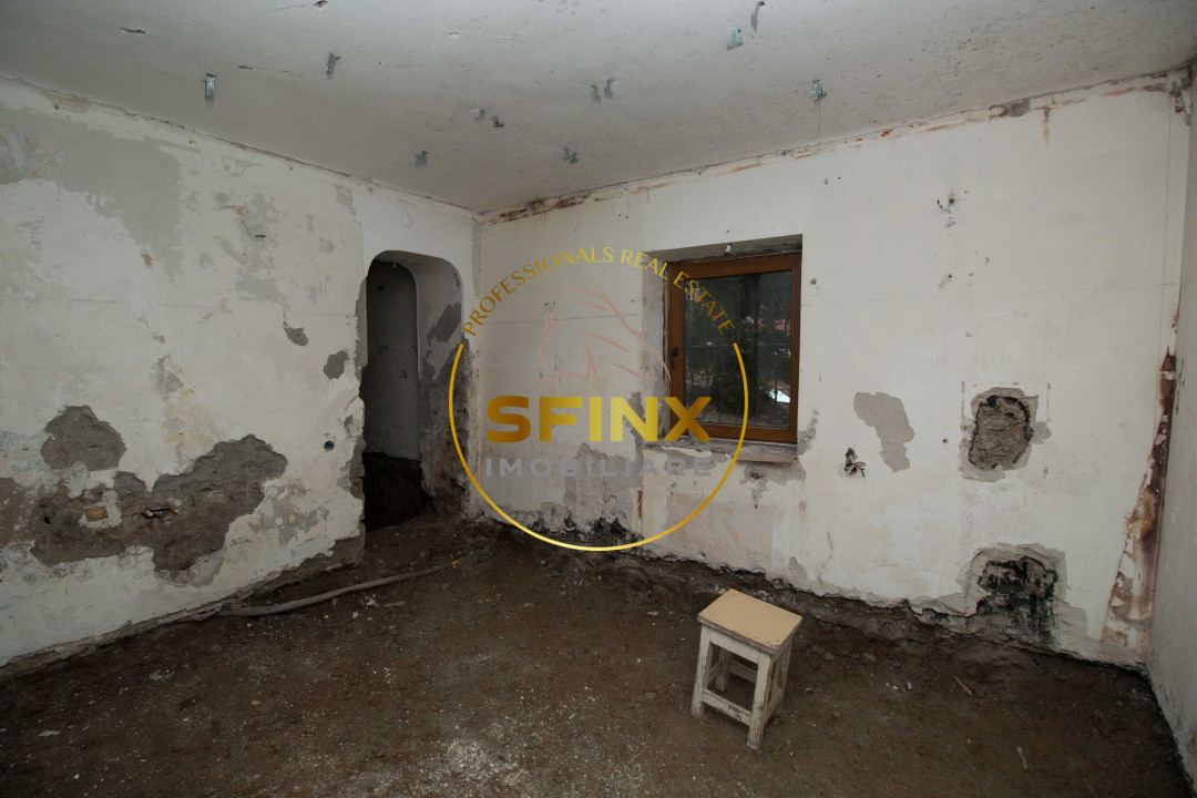 Vila Viorica Kogalniceanu - monument istoric de vanzare central Sinaia