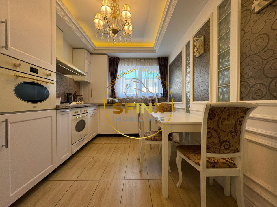 Casa 3 camere Cosmopolis | Terasa, curte, piscina exterioara | World Class