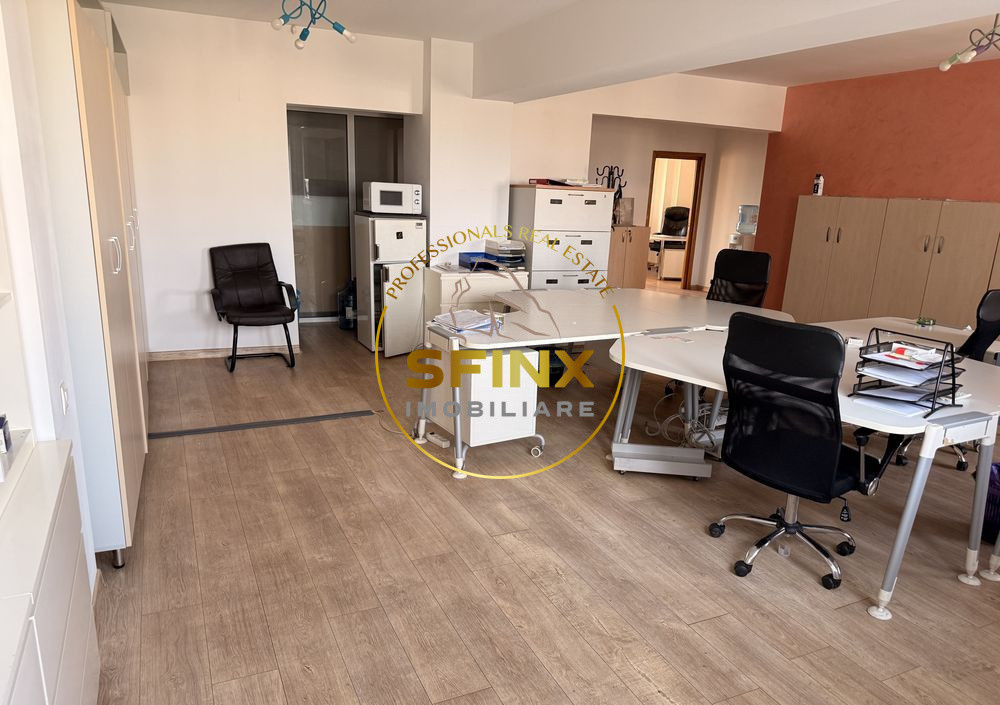 Birou 3 camere 103 mp/ Vitan Mall/ mobilat