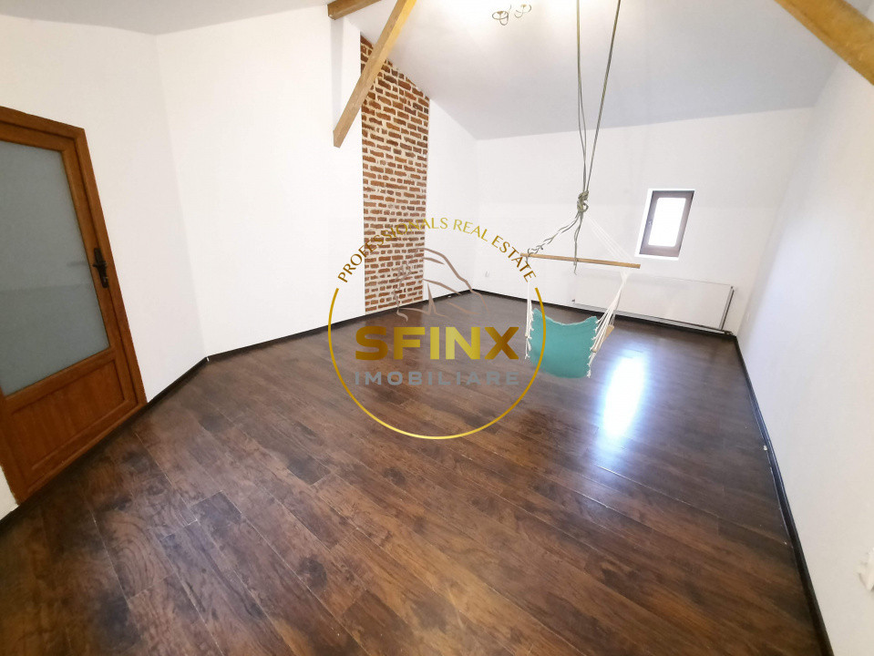 Langa Parcul Cismigiu  vanzare apartament  2 camere mansarda vila interbelica