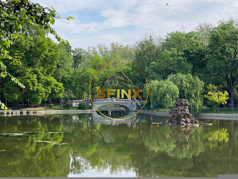Langa Parcul Cismigiu  vanzare apartament  2 camere mansarda vila interbelica