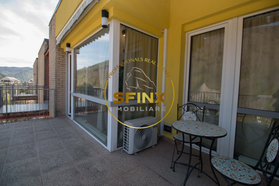 Apartament cu scara interioara + loc de parcare inclus de vanzare in Sinaia 