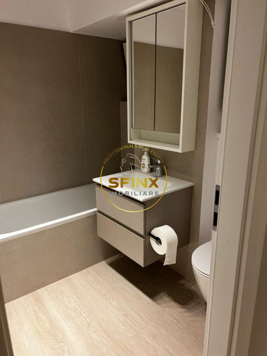 Apartament 4 camere | Decebal | Loc de parcare | Centrala proprie
