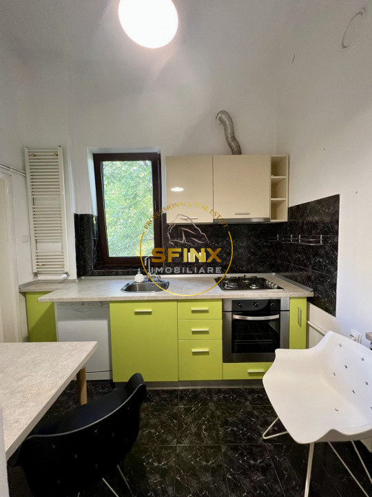 Apartament 4 camere | 115mp de inchiriat in vila – Primaverii 