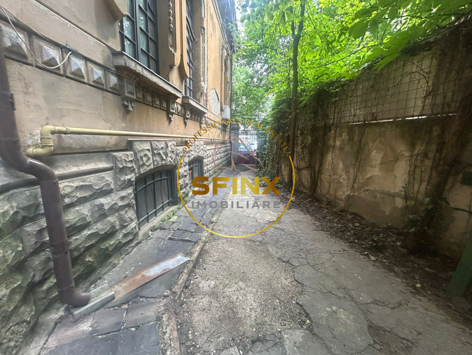 2-Room Apartment Universitate Area / Villa / Private Heating System / Courtyard