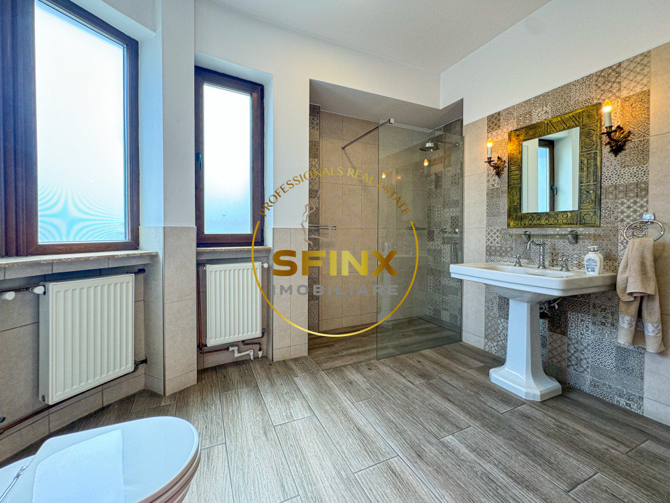 5 camere | Piata Romana | 250 mp | Terasa | Boxa demisol