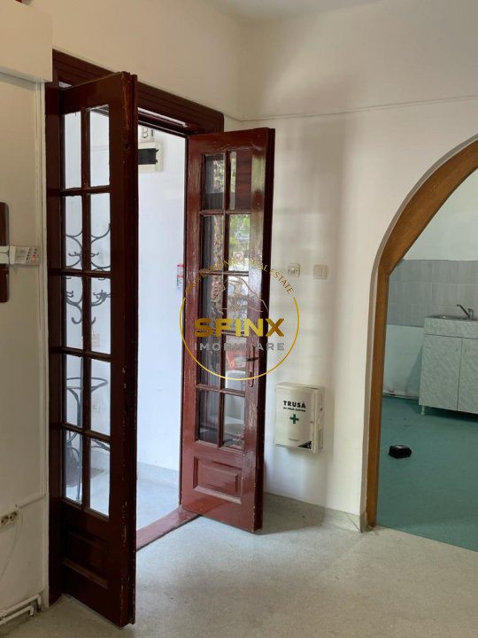 Casa individuala 3 camere Piața Domenii | Curte proprie 