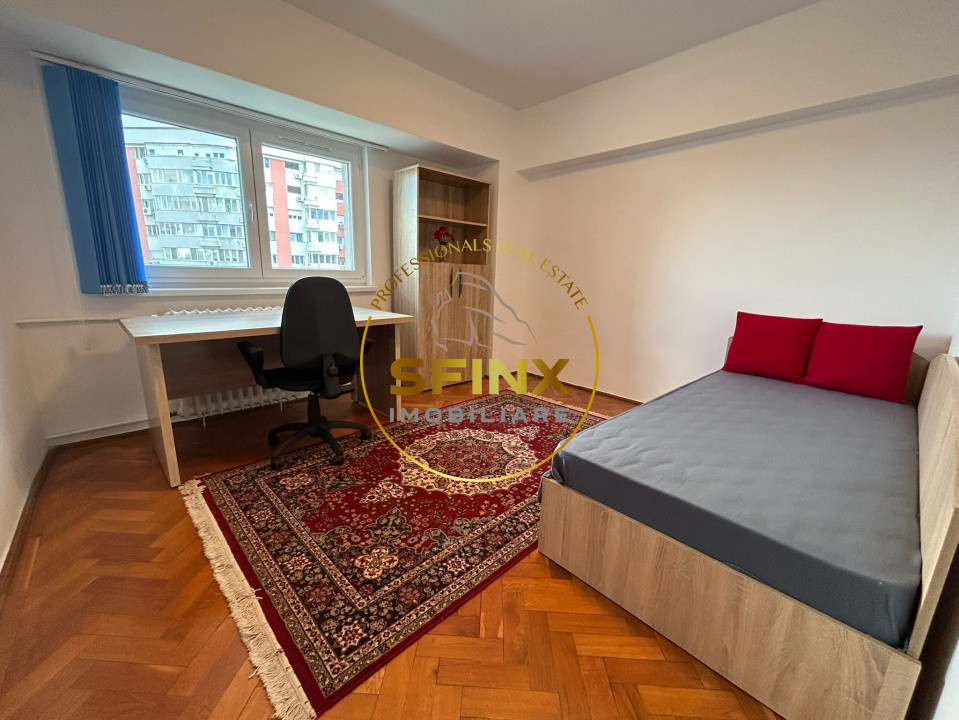 3 camere | Ion Mihalache | 80mp 