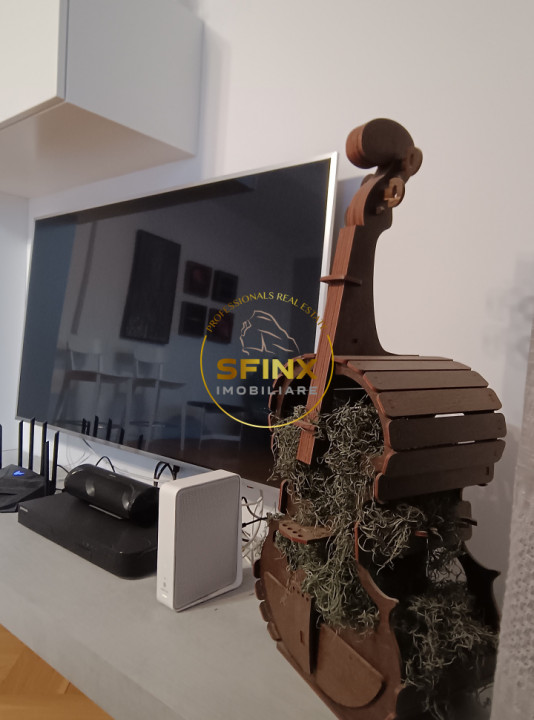 Apartament de 4 camere, superb, zona Calea Victoriei, bloc interbelic