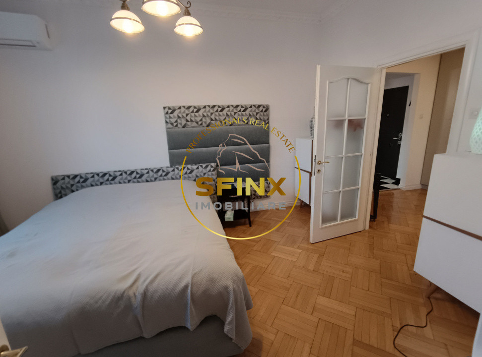 Apartament de 4 camere, superb, zona Calea Victoriei, bloc interbelic