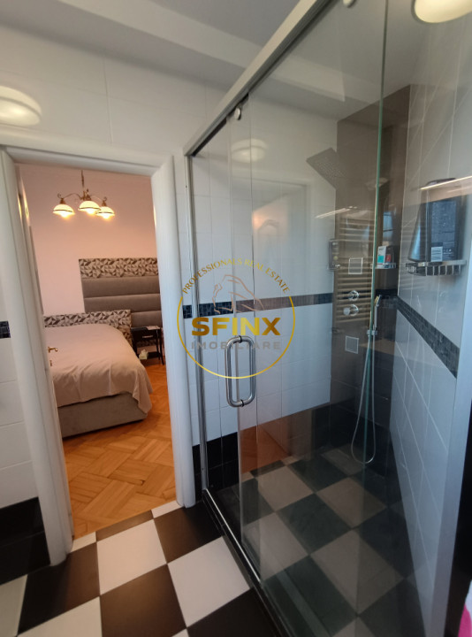 Apartament de 4 camere, superb, zona Calea Victoriei, bloc interbelic