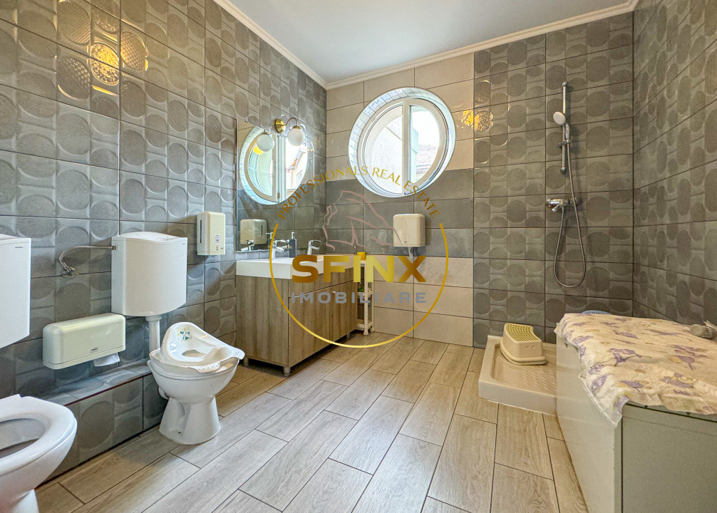 Casa 9 camere | Drumul Sarii | curte libera 300mp 
