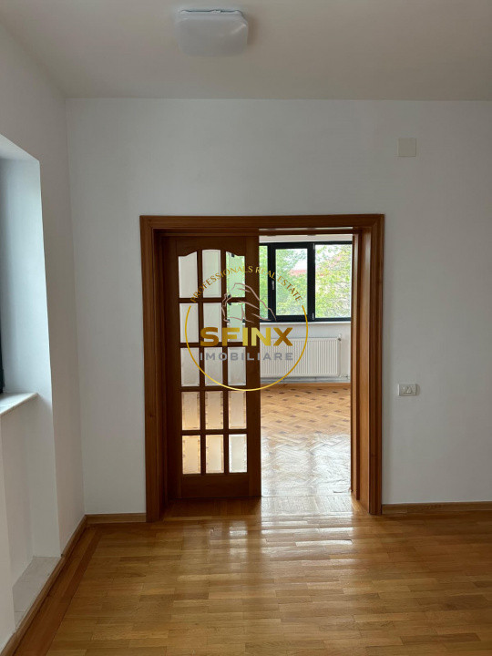 Drumuil Taberei | 11 Camere | Vilă spațioasă | curte 550 mp