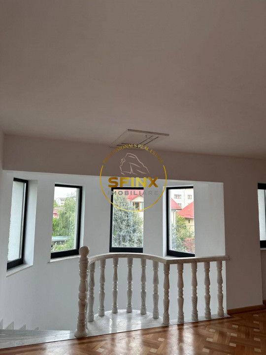 Drumuil Taberei | 11 Camere | Vilă spațioasă | curte 550 mp